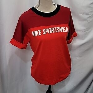 NWOT NIKE Sportswear Logo Rolled Cuff Retro Look Classic Colorblock T Shirt